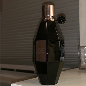 Flowerbomb Midnight Viktor & Rolf